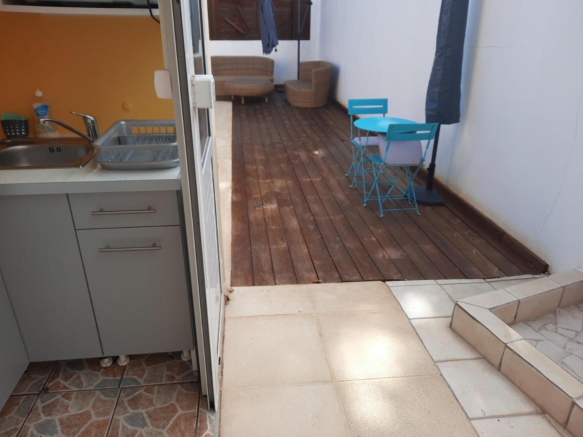Studio Avec Piscine Privee, Idealement Situe Saint-Claude Exterior foto