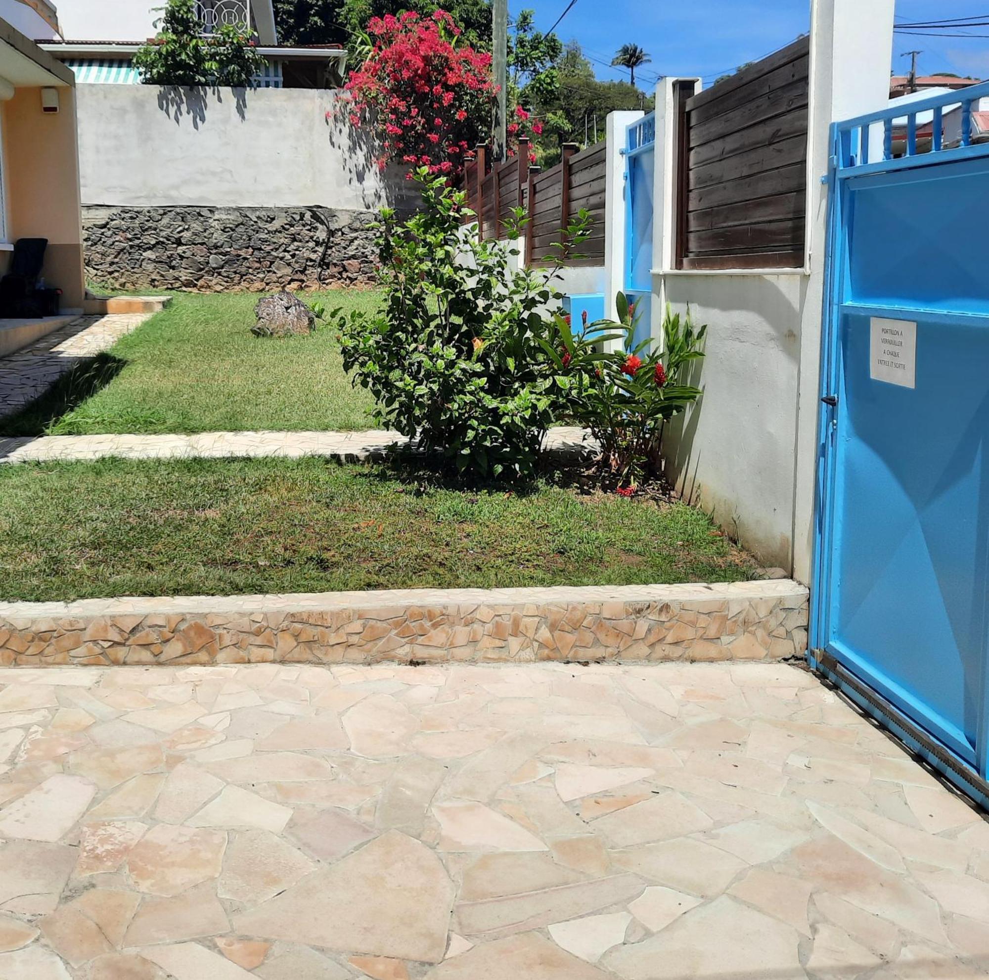 Studio Avec Piscine Privee, Idealement Situe Saint-Claude Exterior foto